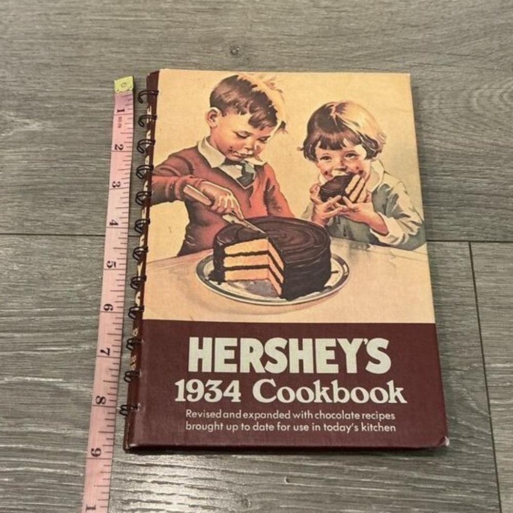 Vintage Hershey's 1934 Cookbook Spiral Bound Recipes Holiday Cooking Dessert 70s